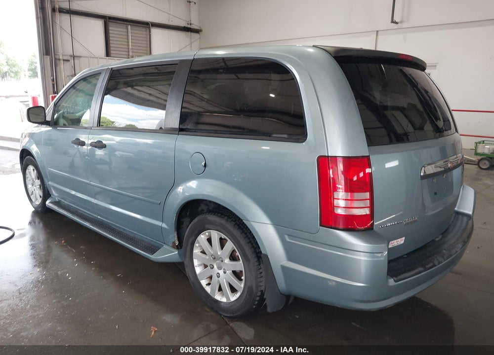 2008 CHRYSLER TOWN & COUNTRY LX VIN: 2A8HR44H68R844702