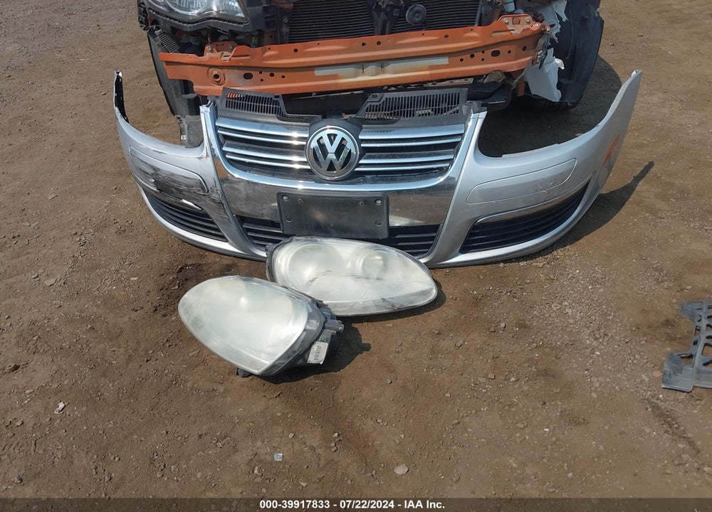 2009 VOLKSWAGEN JETTA 2.0L TDI VIN: 3VWTL71K19M291869