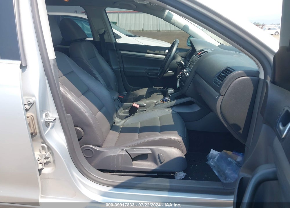 2009 VOLKSWAGEN JETTA 2.0L TDI VIN: 3VWTL71K19M291869