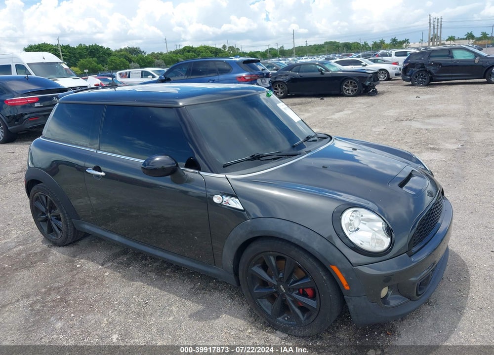2012 MINI COOPER S VIN: WMWSV3C56CTY25849