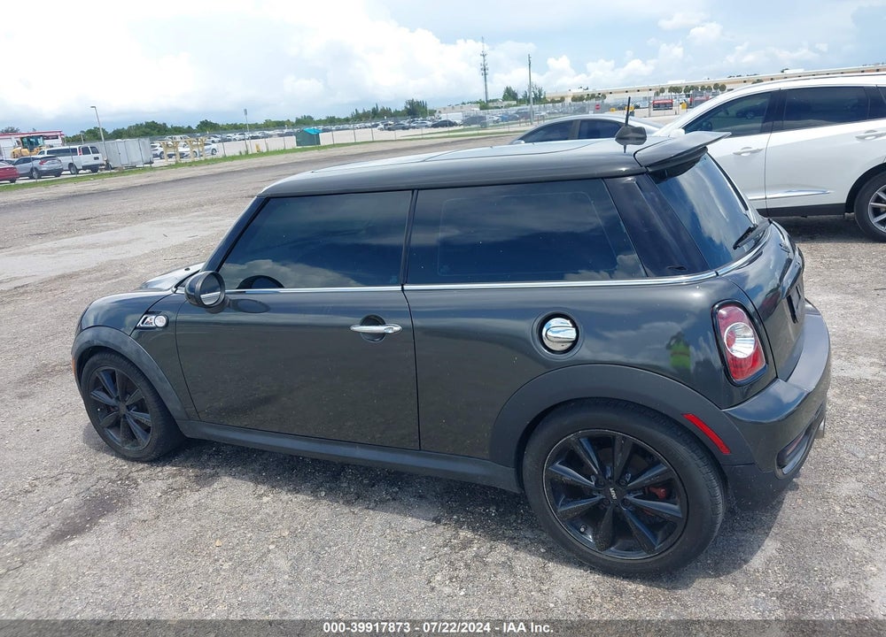 2012 MINI COOPER S VIN: WMWSV3C56CTY25849