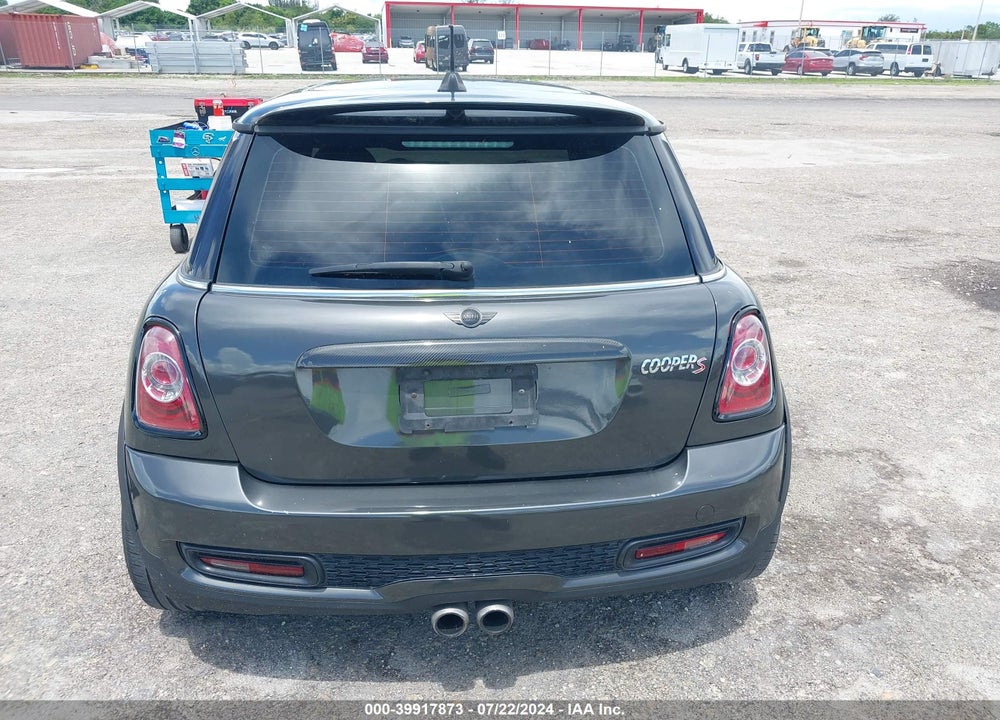 2012 MINI COOPER S VIN: WMWSV3C56CTY25849