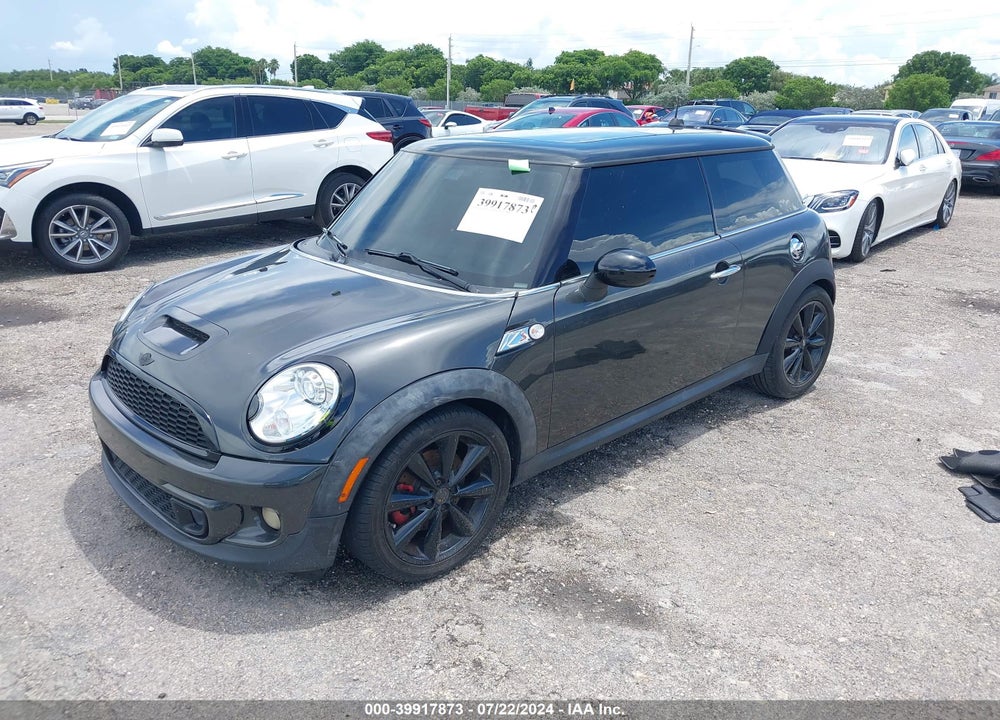 2012 MINI COOPER S VIN: WMWSV3C56CTY25849