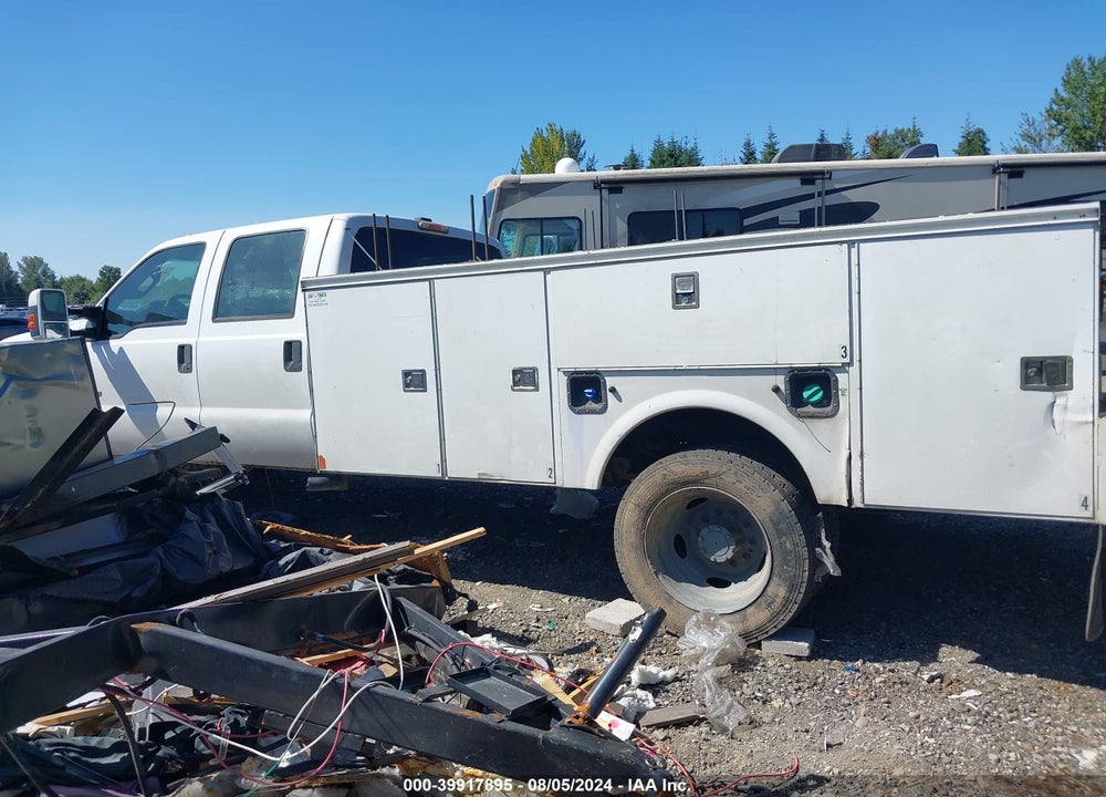 2011 FORD F-550 CHASSIS XL VIN: 1FD0W5GT3BEA59279