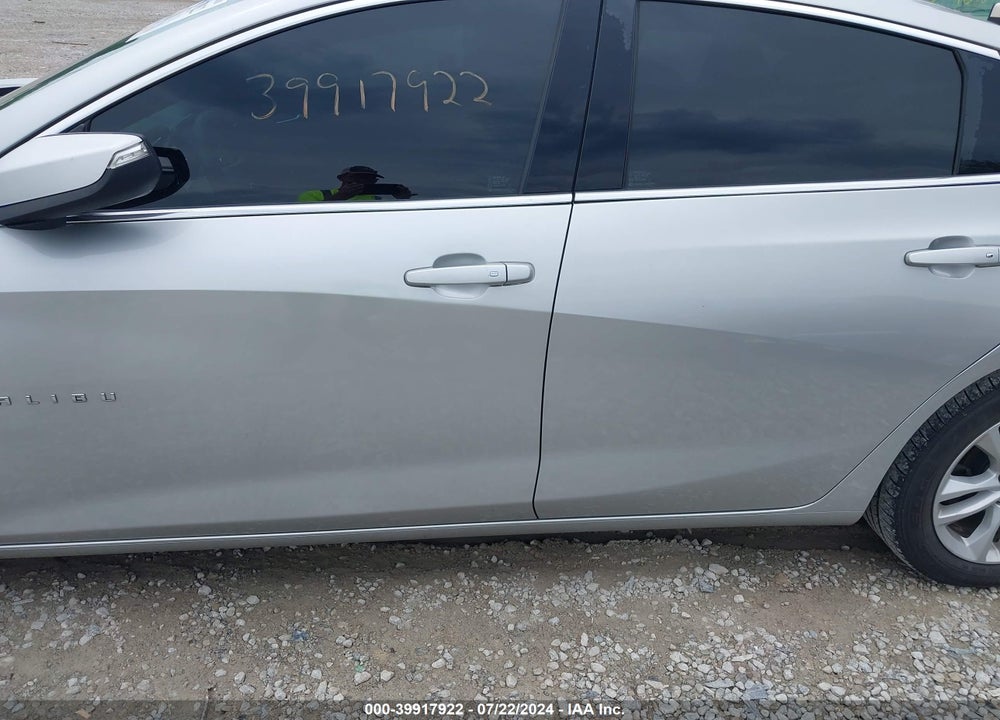 2018 CHEVROLET MALIBU LT VIN: 1G1ZD5ST5JF247344