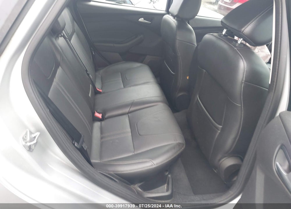 2014 FORD FOCUS SE VIN: 1FADP3K2XEL246370