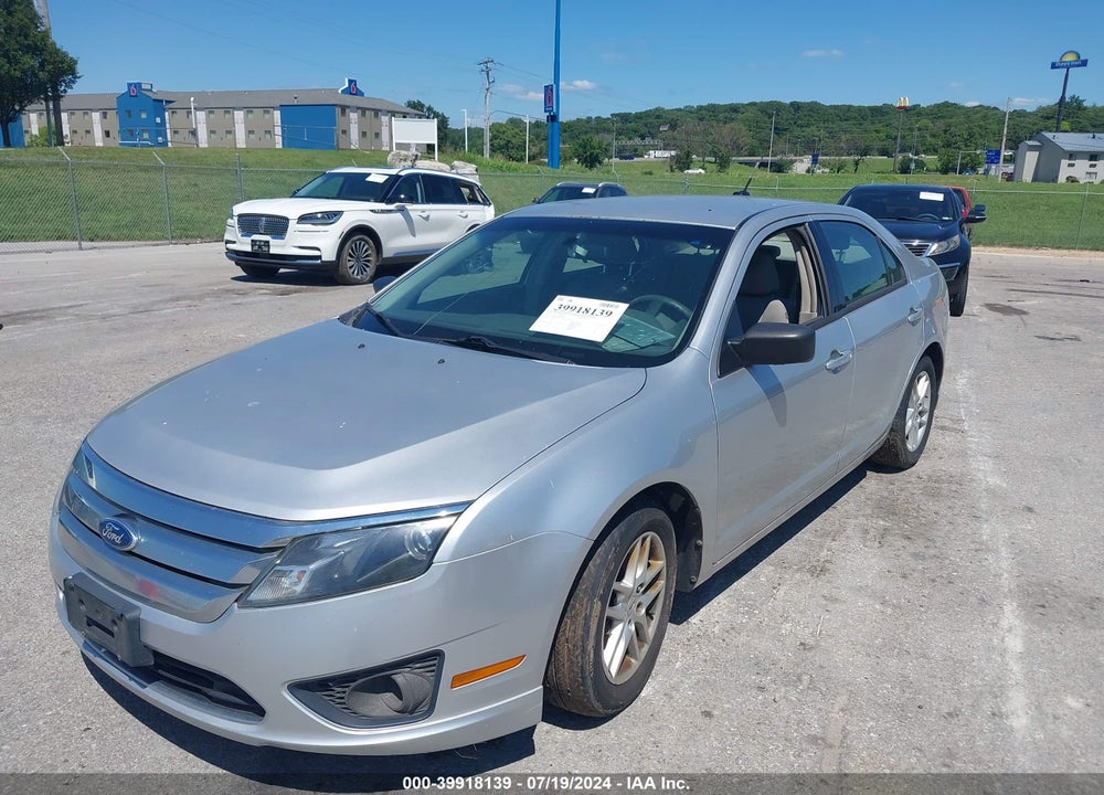 2012 FORD FUSION S VIN: 3FAHP0GA8CR206688