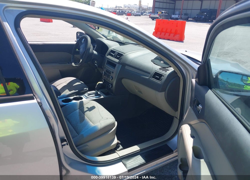 2012 FORD FUSION S VIN: 3FAHP0GA8CR206688