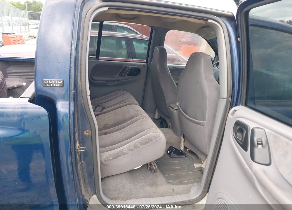 2000 DODGE DAKOTA SLT/SPORT VIN: 1B7GL2AN8YS685280