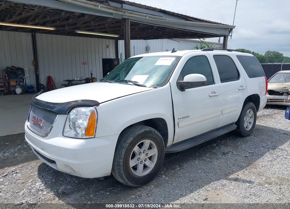 2011 GMC YUKON SLE VIN: 1GKS1AE02BR233000