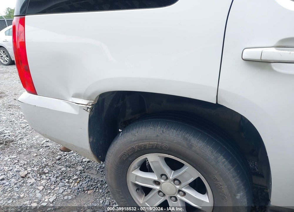 2011 GMC YUKON SLE VIN: 1GKS1AE02BR233000