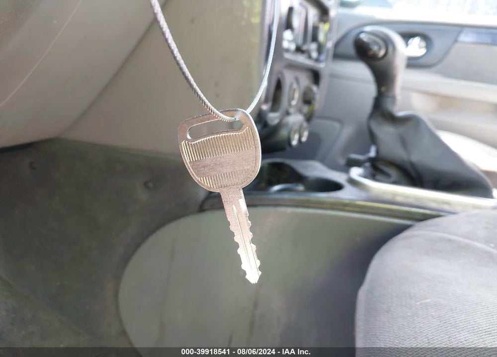 2002 GMC ENVOY SLE VIN: 1GKDS13S522372380