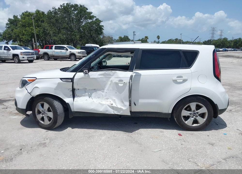 2018 KIA SOUL VIN: KNDJN2A24J7524892