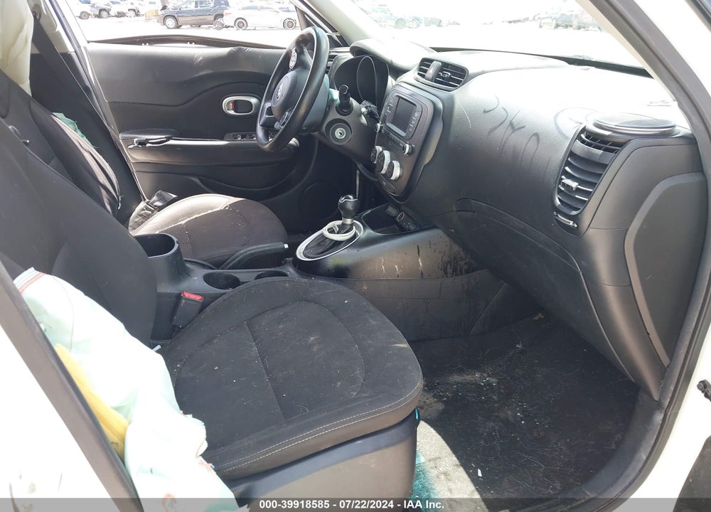 2018 KIA SOUL VIN: KNDJN2A24J7524892