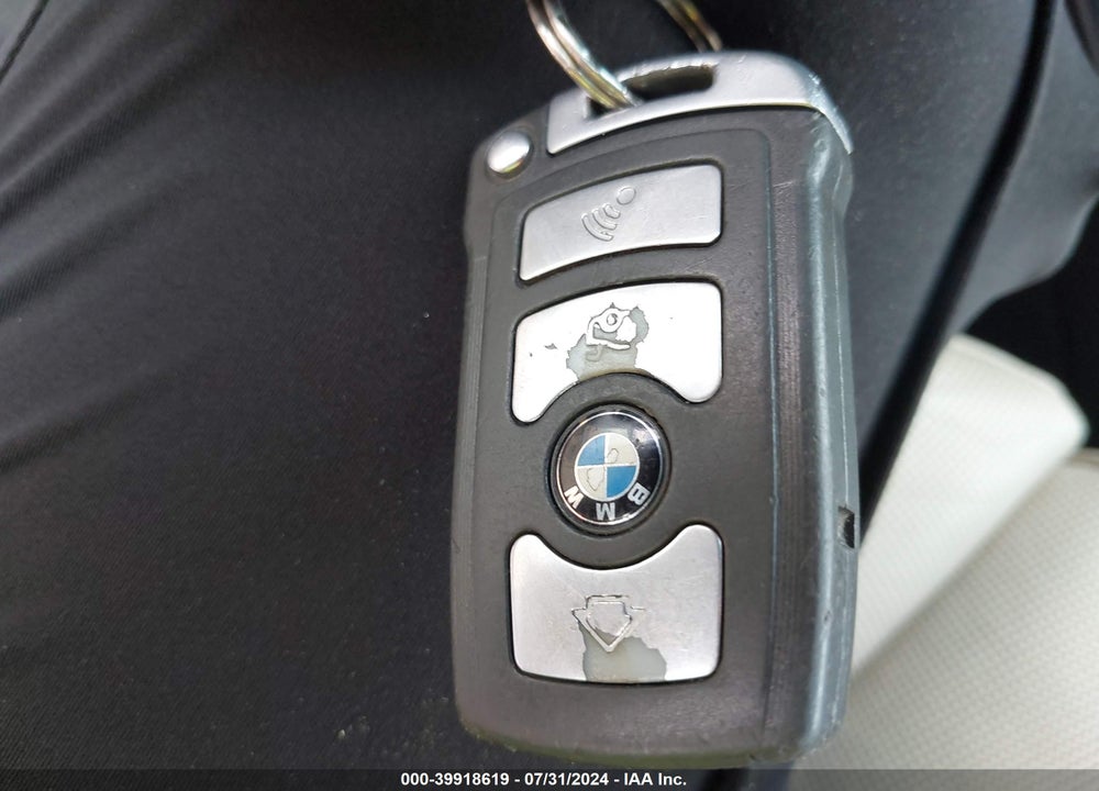 2008 BMW 750LI VIN: WBAHN83538DT80141