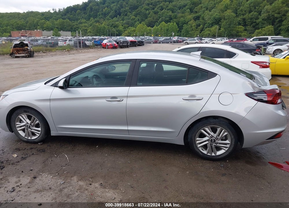 2019 HYUNDAI ELANTRA SEL VIN: 5NPD84LFXKH408075