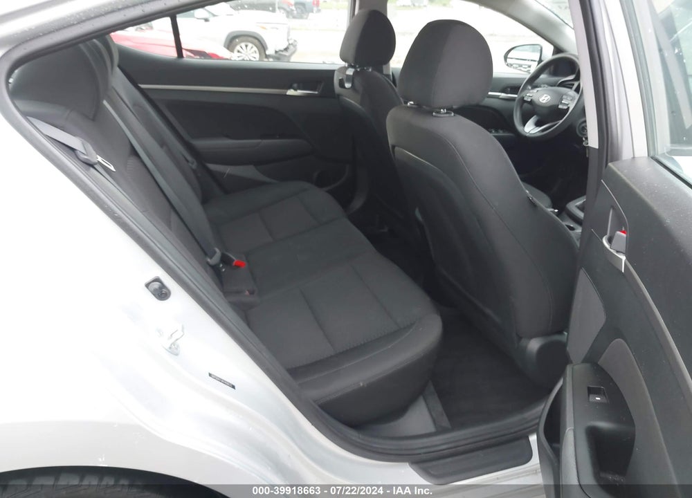2019 HYUNDAI ELANTRA SEL VIN: 5NPD84LFXKH408075