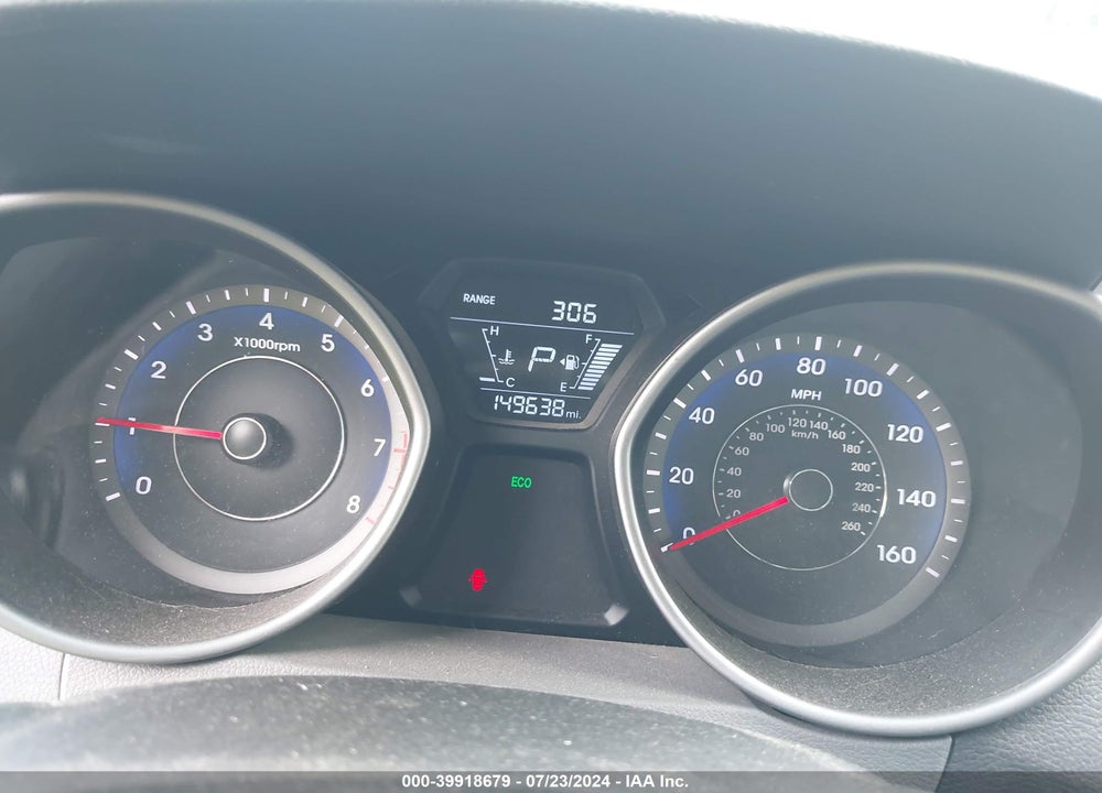 2014 HYUNDAI ELANTRA VIN: KMHDH6AHXEU025825