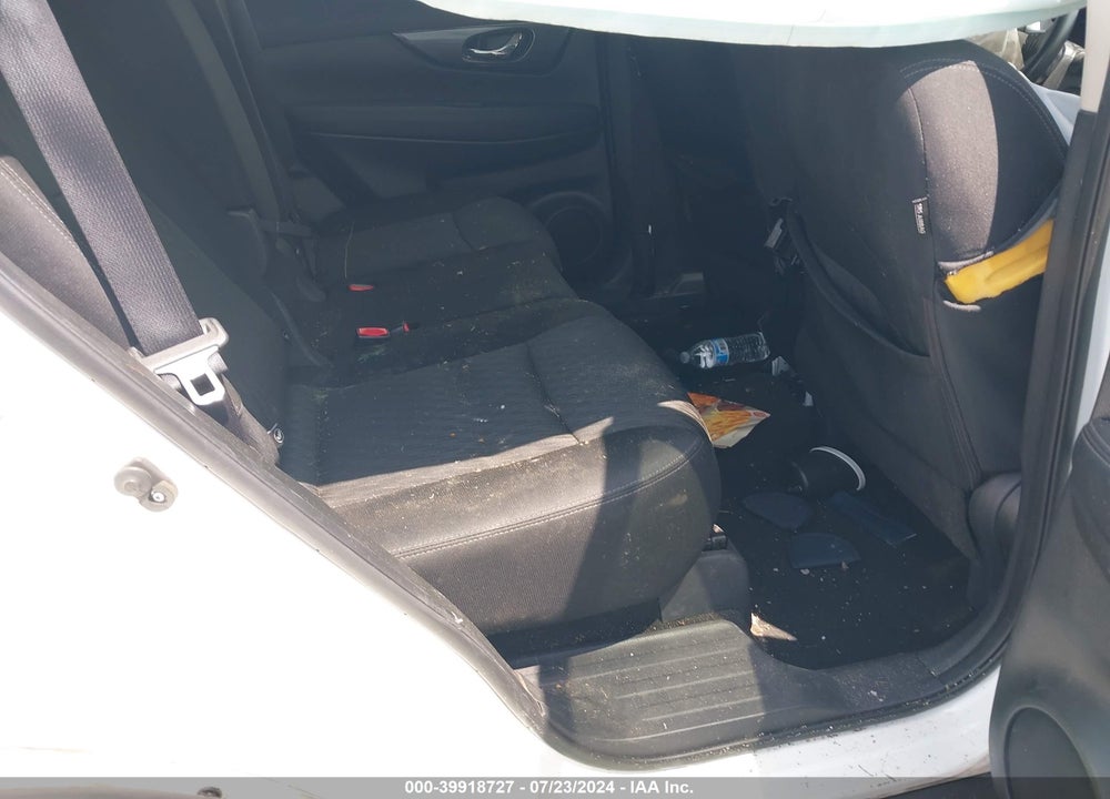 2017 NISSAN ROGUE SV VIN: KNMAT2MV8HP570795
