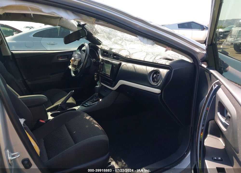 2018 TOYOTA COROLLA IM VIN: JTNKARJEXJJ562306