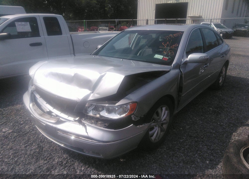 2008 HYUNDAI AZERA LIMITED VIN: KMHFC46F18A333524