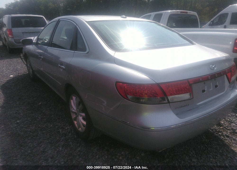 2008 HYUNDAI AZERA LIMITED VIN: KMHFC46F18A333524