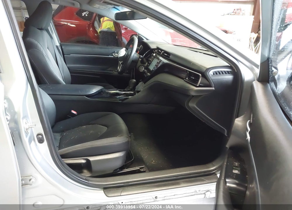 2019 TOYOTA CAMRY LE VIN: 4T1B11HK7KU759432