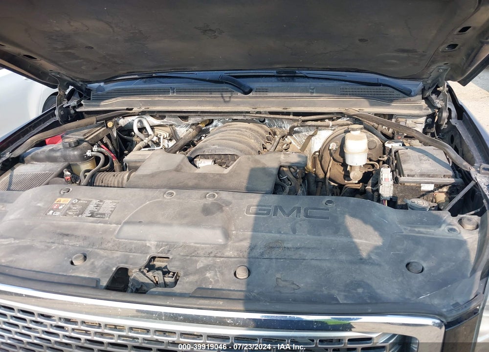 2016 GMC YUKON XL DENALI VIN: 1GKS2HKJ0GR199732