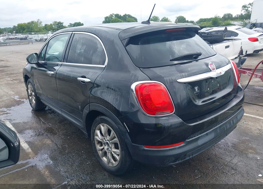 2016 FIAT 500X LOUNGE VIN: ZFBCFXDT5GP348213