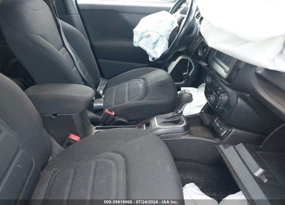 2021 JEEP RENEGADE LATITUDE FWD VIN: ZACNJCBB1MPN16397