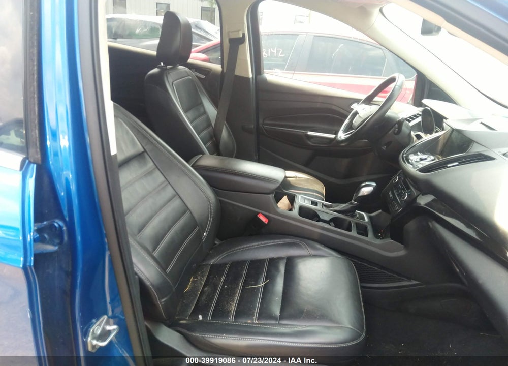 2018 FORD ESCAPE TITANIUM VIN: 1FMCU0J90JUC69636
