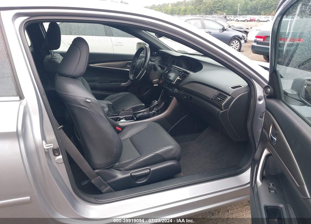 2016 HONDA ACCORD TOURING VIN: 1HGCT2B0XGA001904