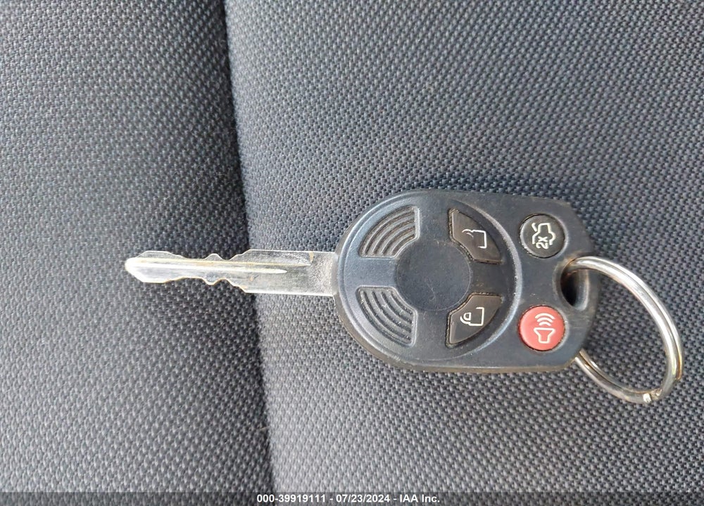 2011 FORD ESCAPE XLT VIN: 1FMCU9DG2BKA26924