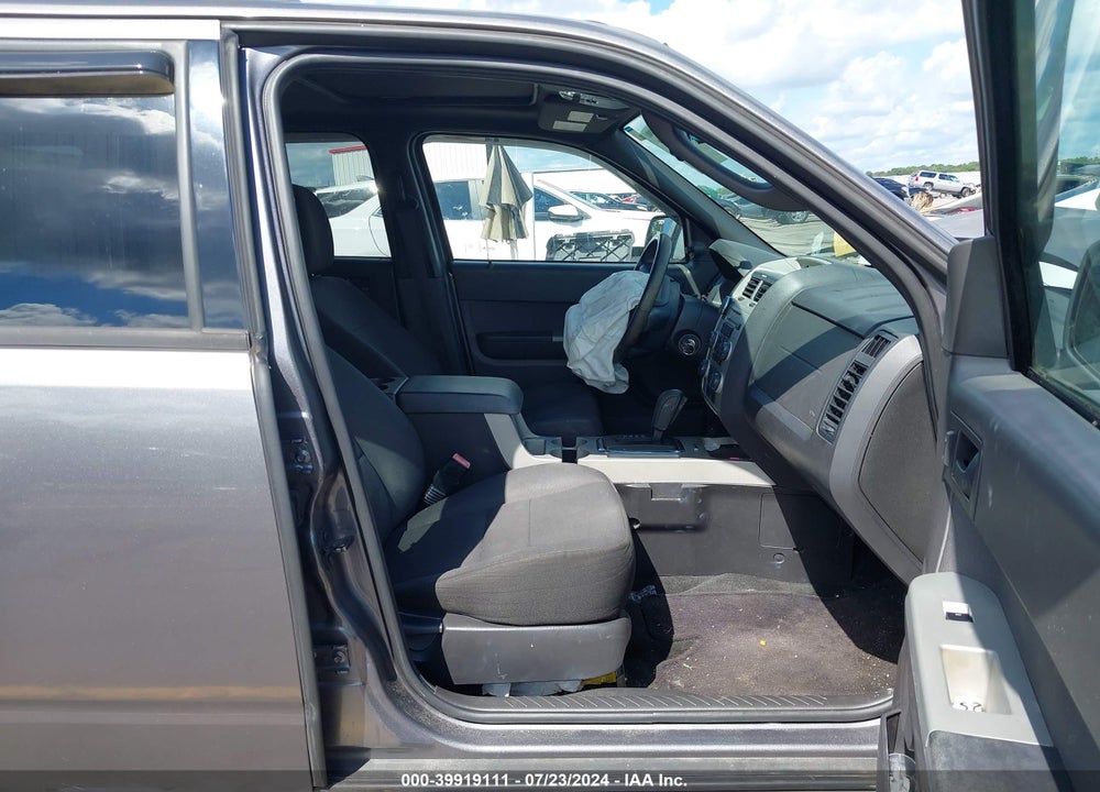 2011 FORD ESCAPE XLT VIN: 1FMCU9DG2BKA26924