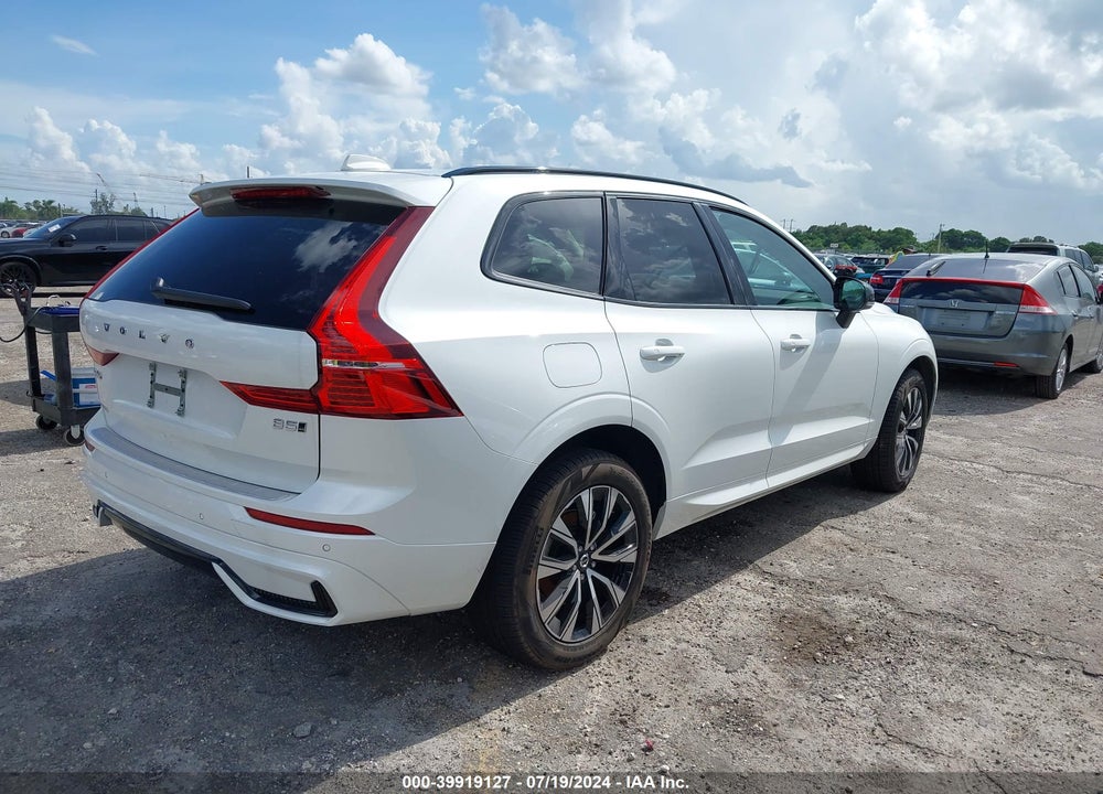 2024 VOLVO XC60 B5 CORE DARK THEME VIN: YV4L12RK3R1907498