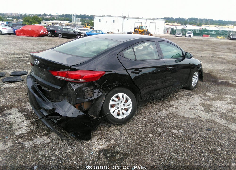 2018 HYUNDAI ELANTRA SE VIN: 5NPD74LF2JH352134