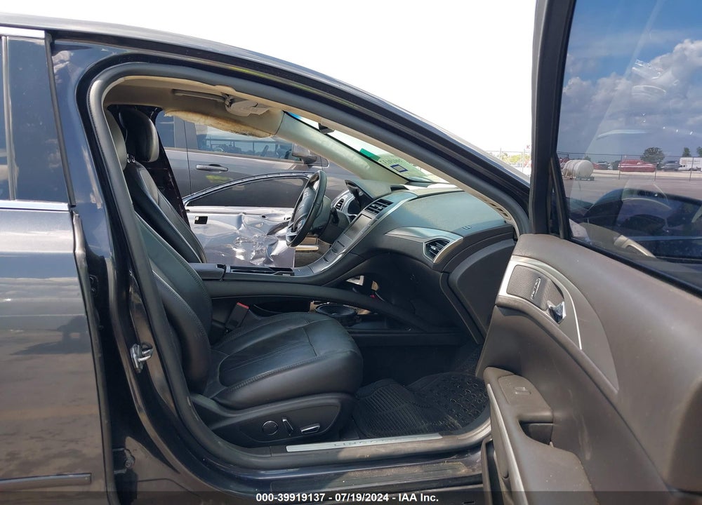 2013 LINCOLN MKZ VIN: 3LN6L2G98DR812634