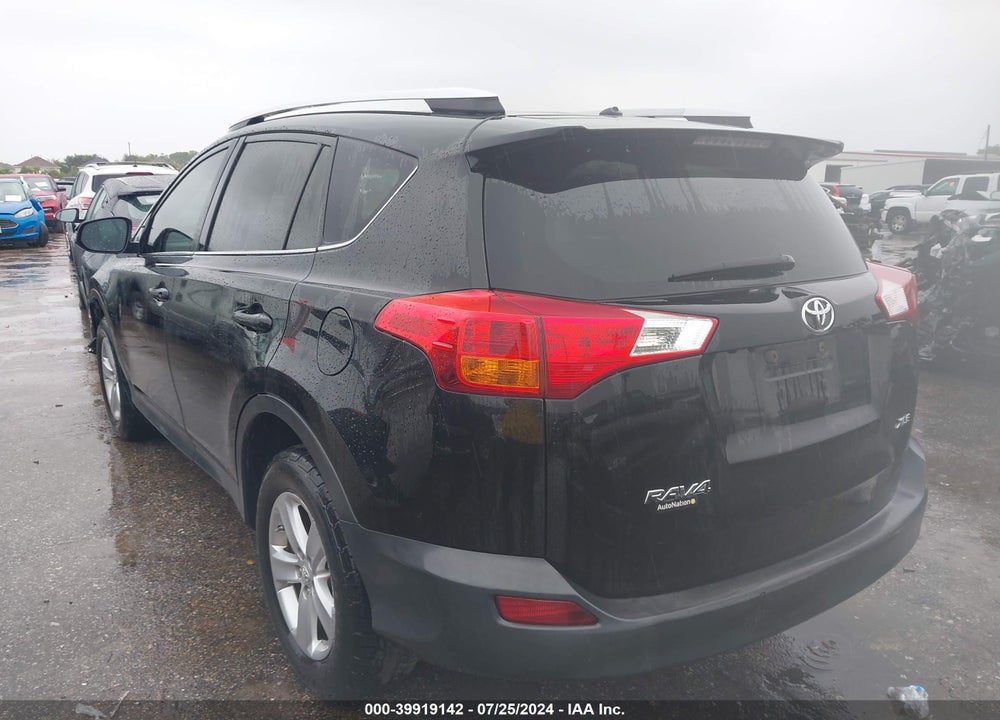 2013 TOYOTA RAV4 XLE VIN: 2T3WFREVXDW049483