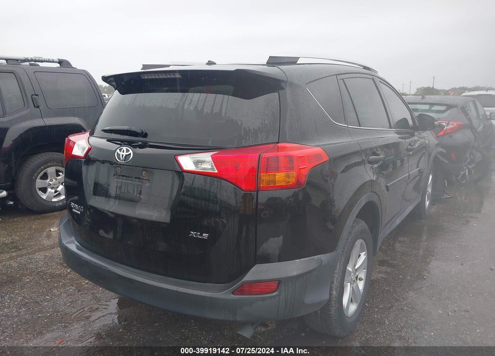 2013 TOYOTA RAV4 XLE VIN: 2T3WFREVXDW049483