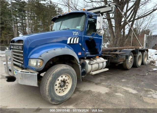 2007 MACK 700 CTP700 VIN: 1M2AT04C77M002343