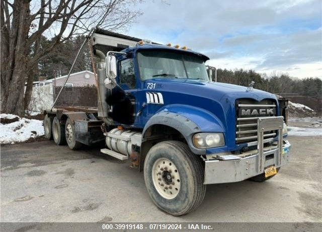 2007 MACK 700 CTP700 VIN: 1M2AT04C77M002343