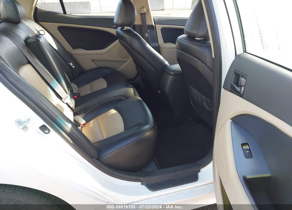 2015 KIA OPTIMA LX VIN: KNAGM4A73F5531353