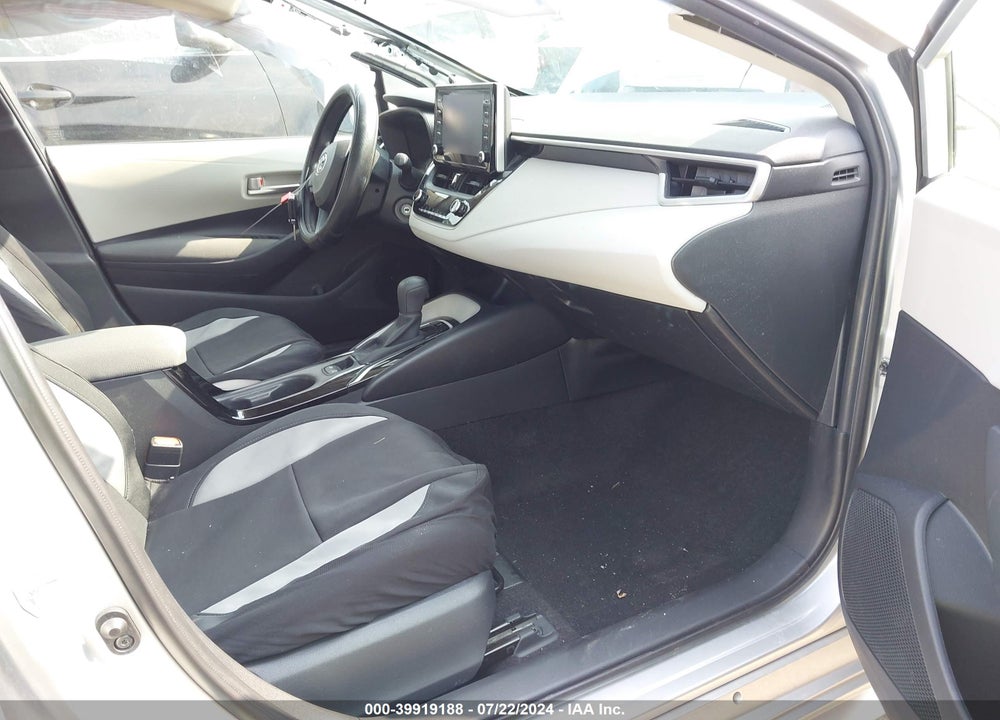 2020 TOYOTA COROLLA LE VIN: JTDEPRAE8LJ080050