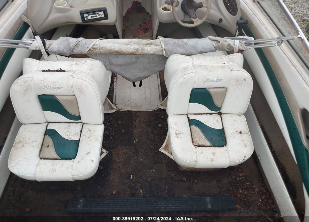 2000 RINKER OTHER VIN: RNK63932J900