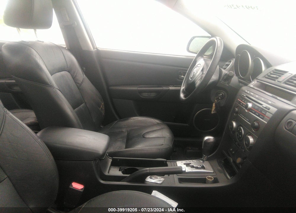 2008 MAZDA 3 S GRAND TOURING VIN: JM1BK324181813129