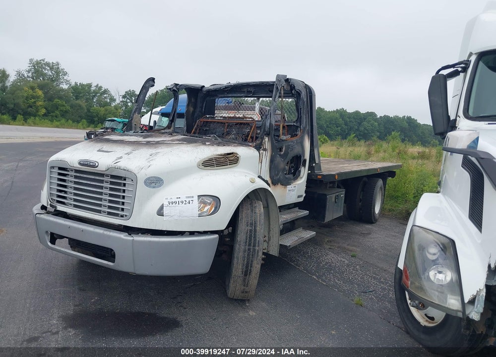 2009 FREIGHTLINER M2 106 MEDIUM DUTY VIN: 1FVACWDT69HAK1136