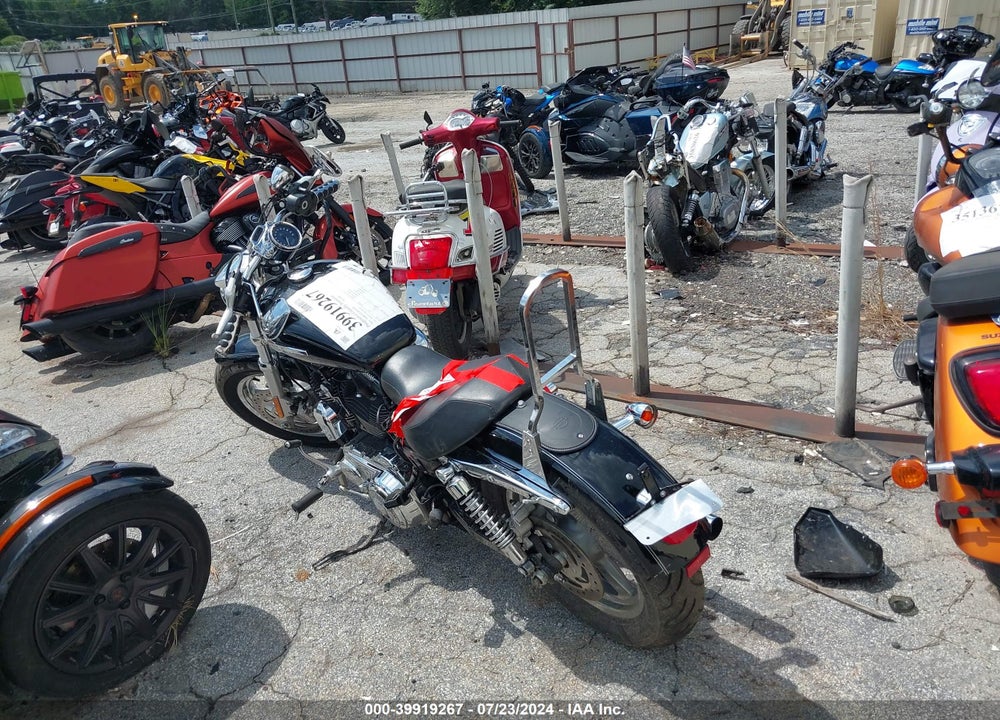 2014 HARLEY-DAVIDSON XL1200 C VIN: 1HD1CT31XEC442659