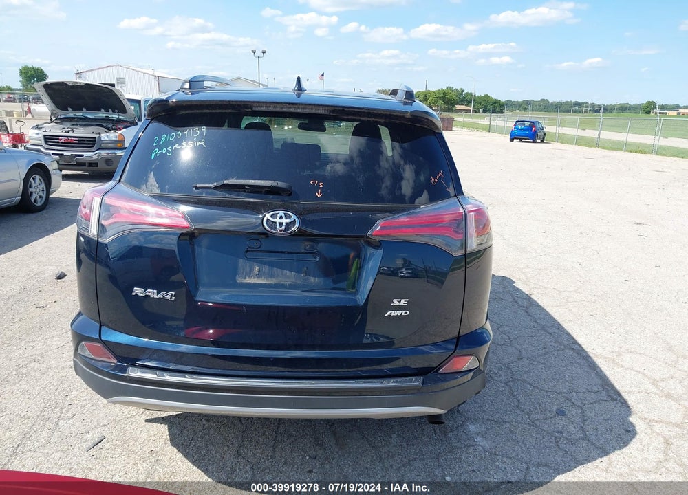 2017 TOYOTA RAV4 SE VIN: 2T3JFREV5HW675524