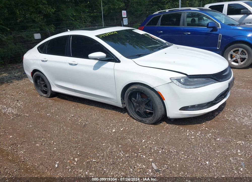 2015 CHRYSLER 200 S VIN: 1C3CCCBG4FN662101