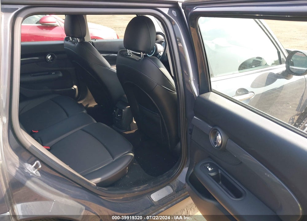 2016 MINI CLUBMAN COOPER S VIN: WMWLN9C52G2B31763